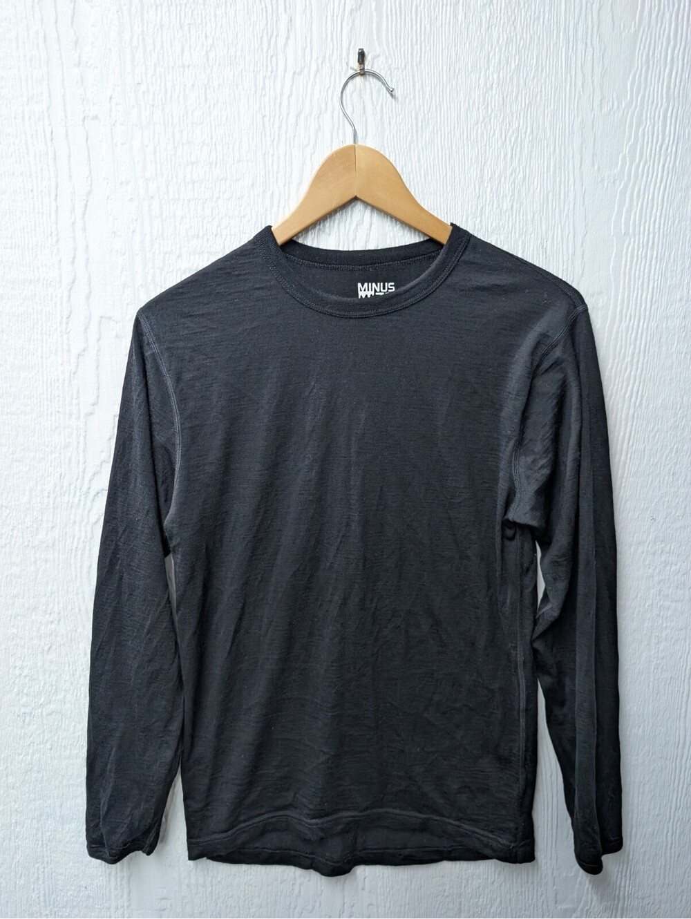 Minus33 Crew Neck Base Layer Black Superfine Merino Wool Men's Size Small